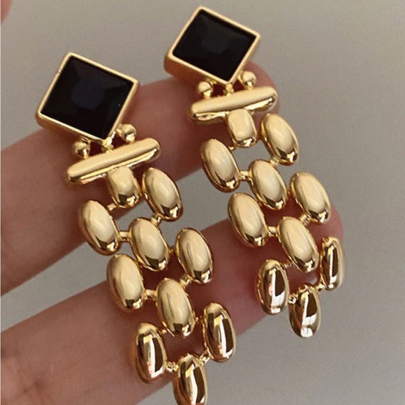 Jewelry - Gold tone/black glass articulated dangle earrings, EUC